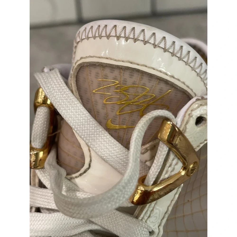Nike Basketball Shoe Kids 4.5Y Gold LeBron 7 Retro China Moon CK0719-100